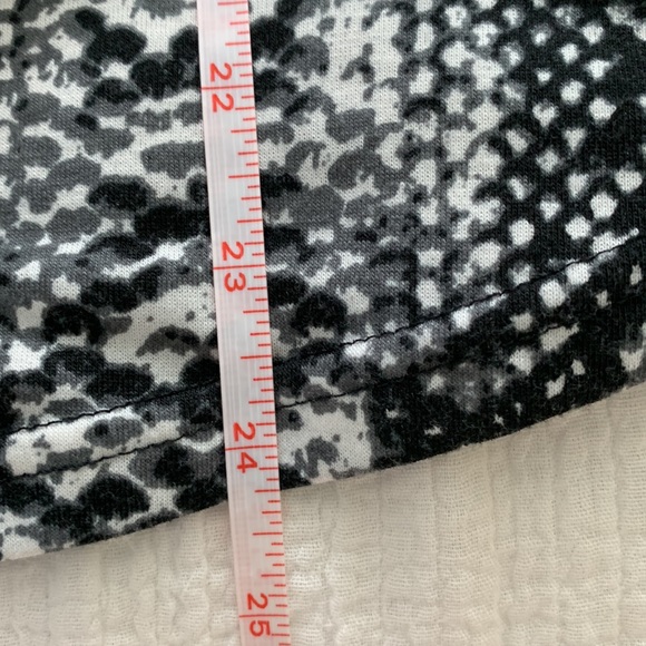 She & Sky women’s tee shirt, snakeskin fabric, size medium. - Picture 5 of 6